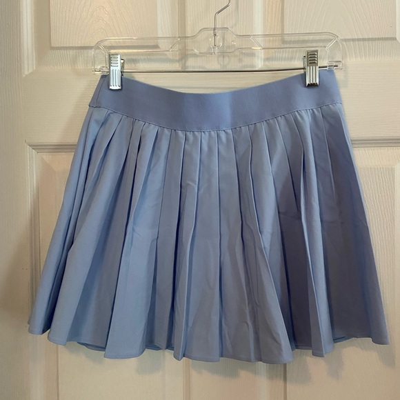 GARAGE baby blue pleated skirt, size M. - Picture 3 of 3